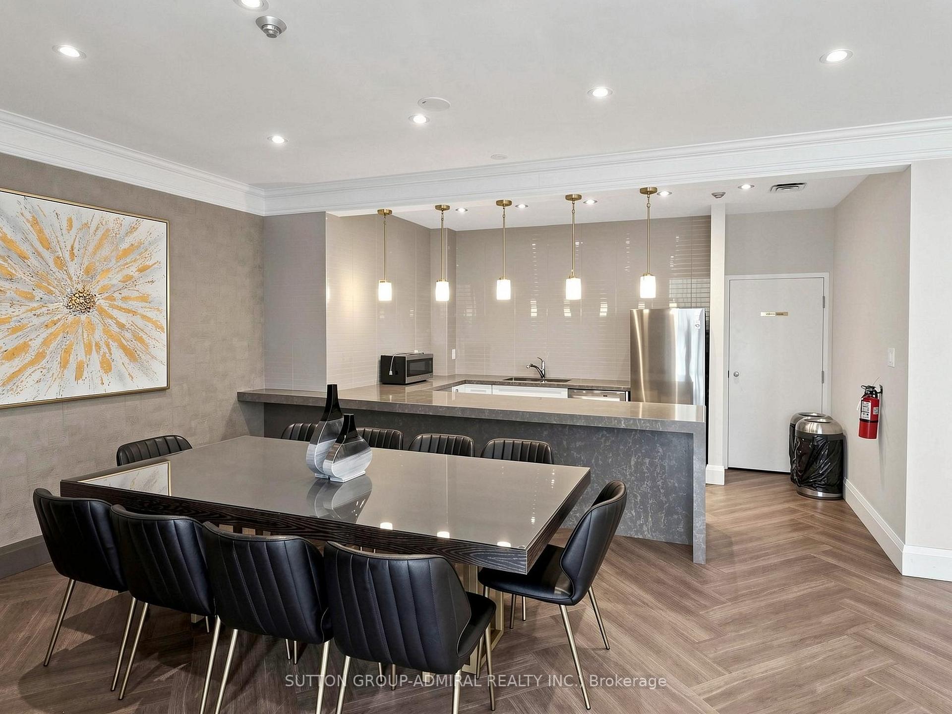Photo 44 of Unit 910, 7905 Bayview Avenue, Markham, Aileen-Willowbrook — HOMEH