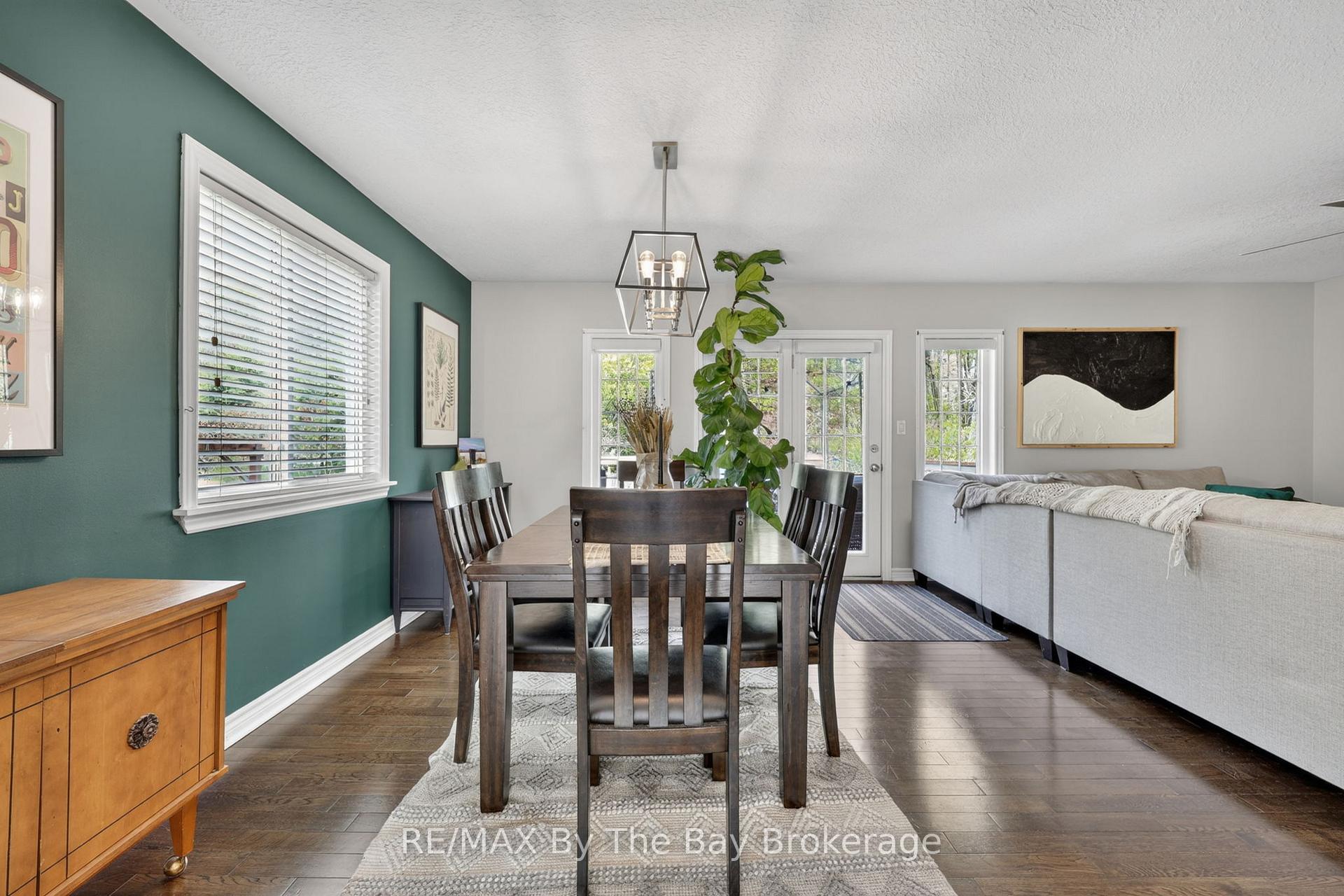 Photo 9 of 326 Golf Course Road, Wasaga Beach — HOMEH