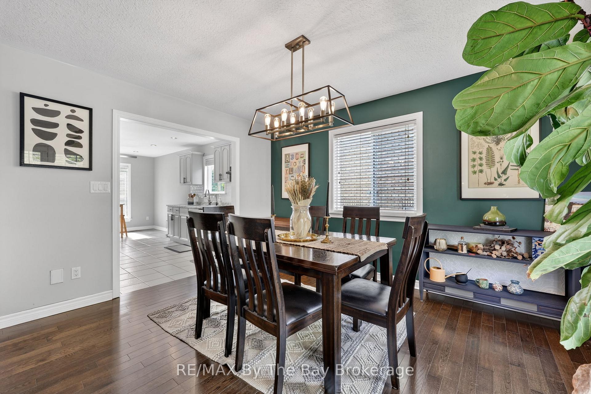 Photo 11 of 326 Golf Course Road, Wasaga Beach — HOMEH