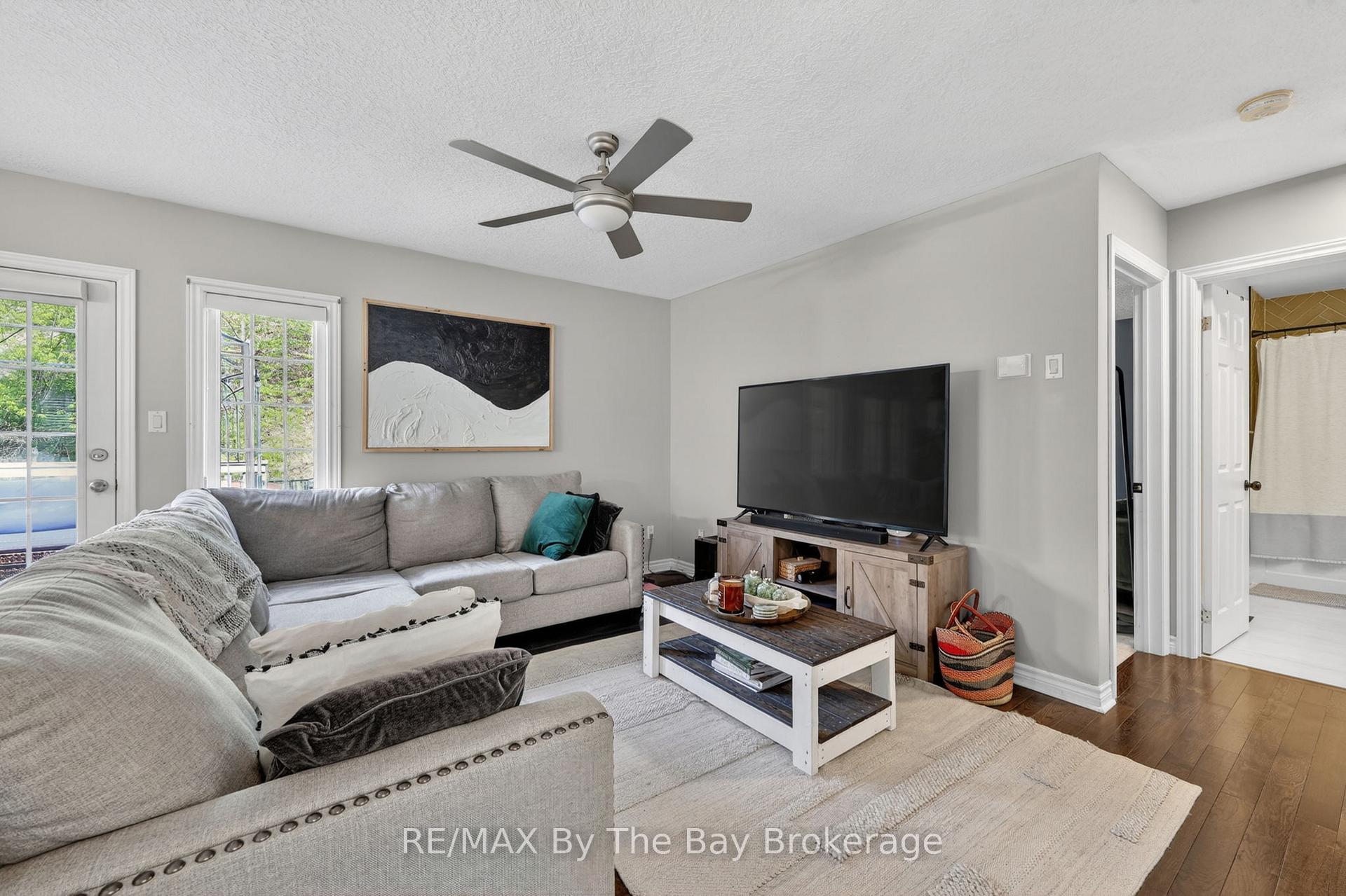 Photo 13 of 326 Golf Course Road, Wasaga Beach — HOMEH