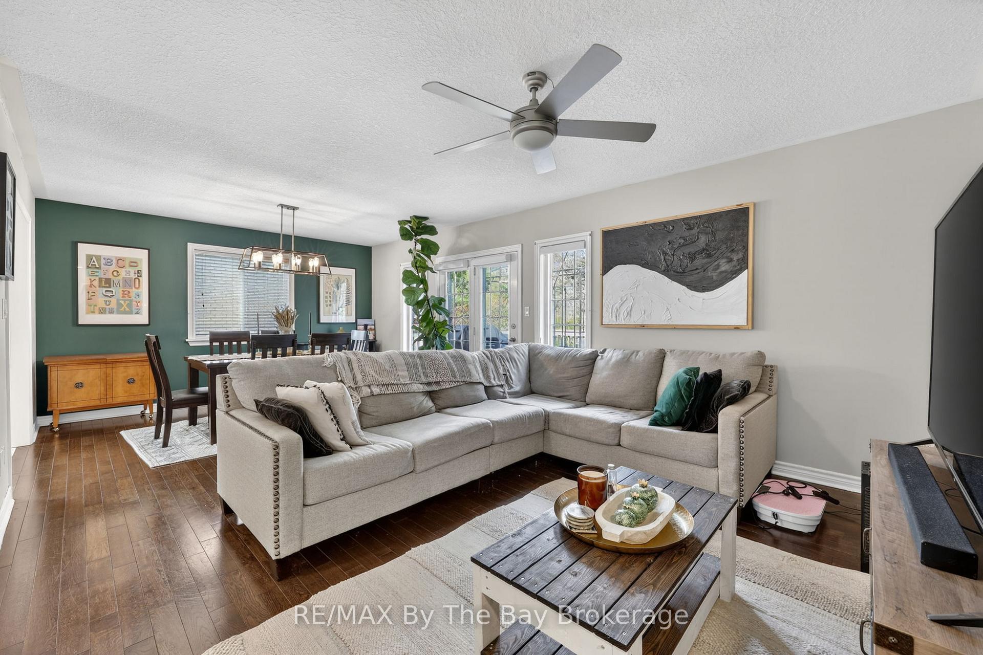 Photo 14 of 326 Golf Course Road, Wasaga Beach — HOMEH