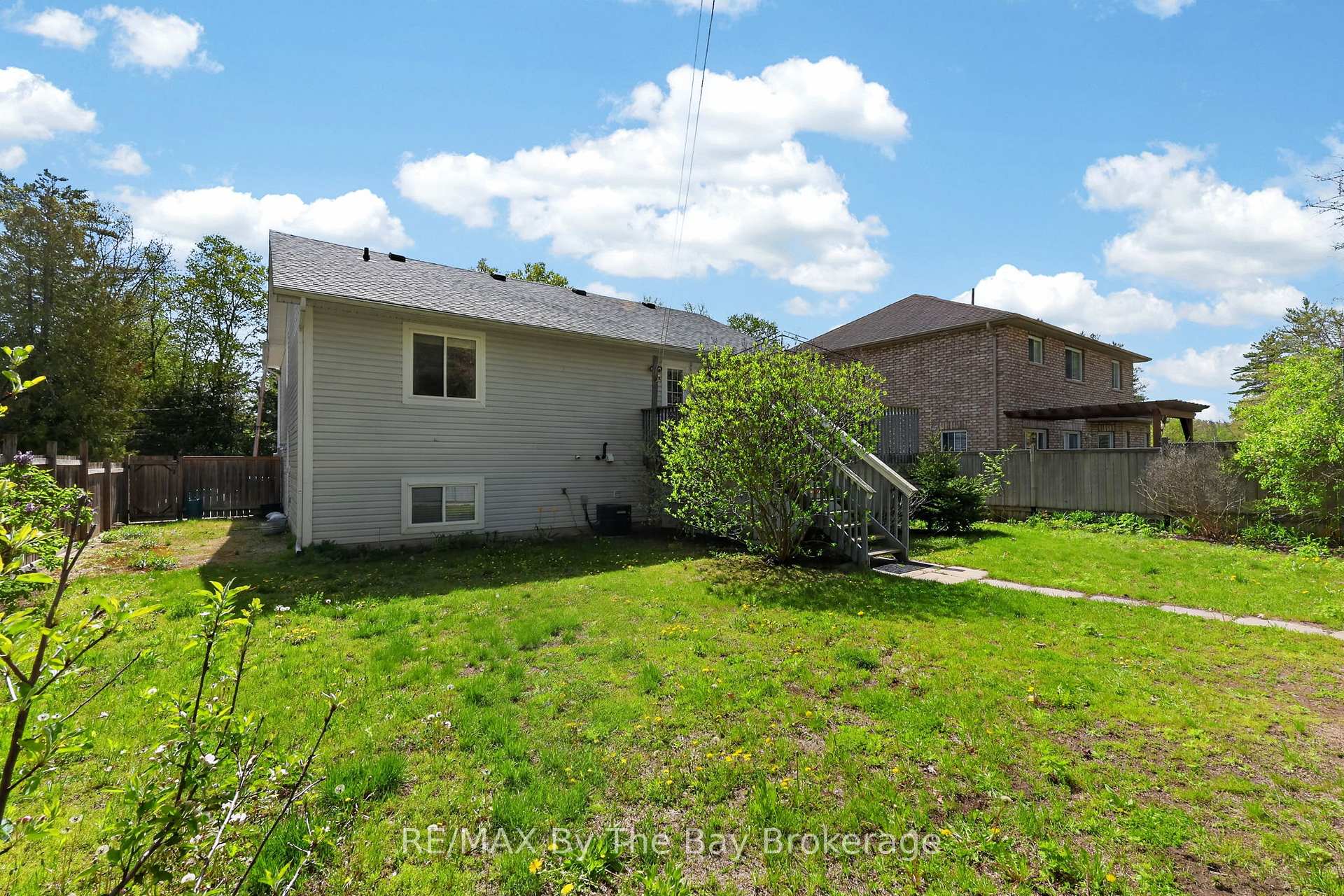Photo 37 of 326 Golf Course Road, Wasaga Beach — HOMEH