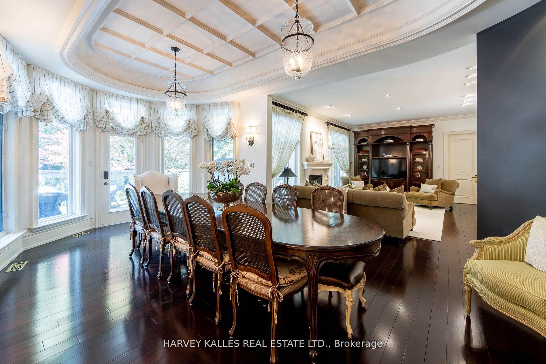 Photo 16 of 48 Wimpole Drive, North York, St. Andrew-Windfields — HOMEH