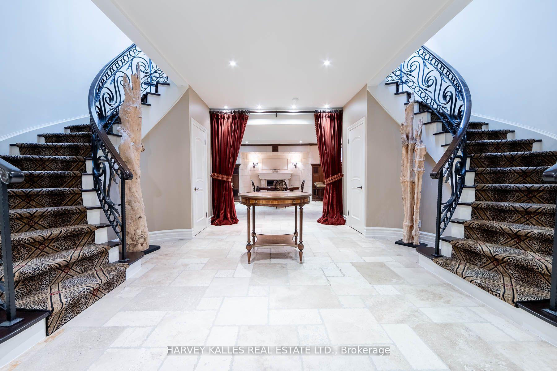 Photo 20 of 48 Wimpole Drive, North York, St. Andrew-Windfields — HOMEH