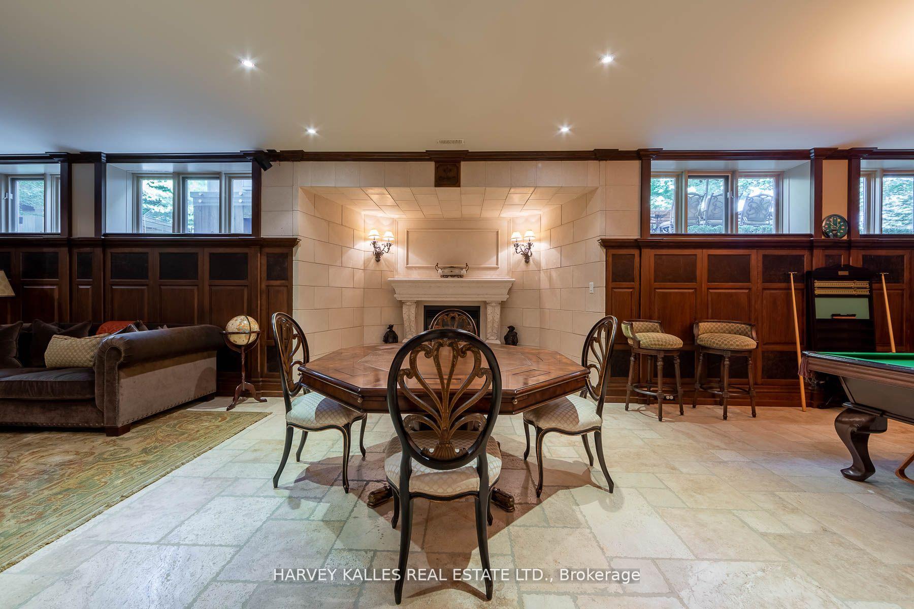 Photo 23 of 48 Wimpole Drive, North York, St. Andrew-Windfields — HOMEH