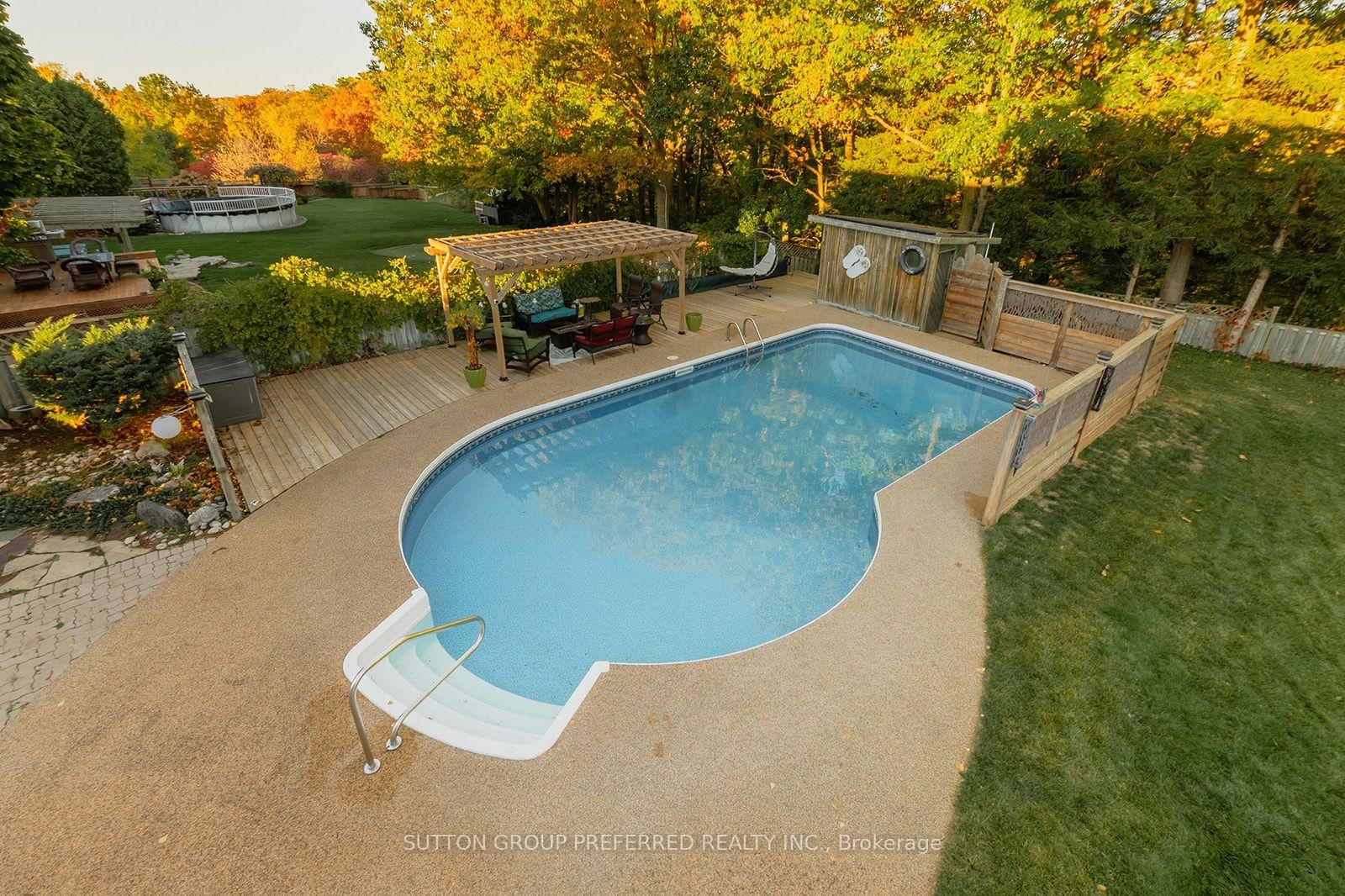 Photo 10 of 128 Mill Road, Thames Centre, Dorchester — HOMEH