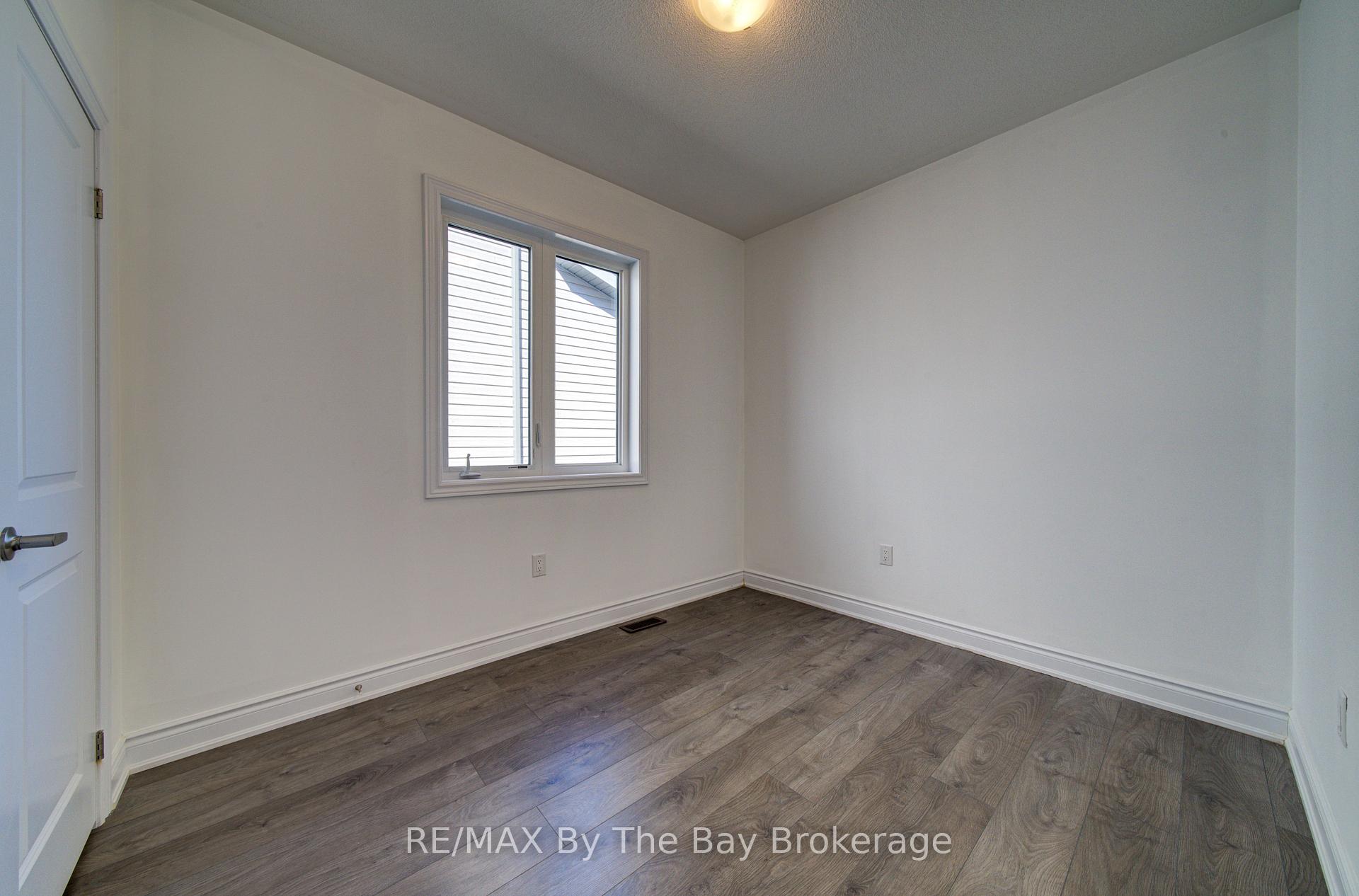 Photo 21 of 15 Union Boulevard, Wasaga Beach — HOMEH