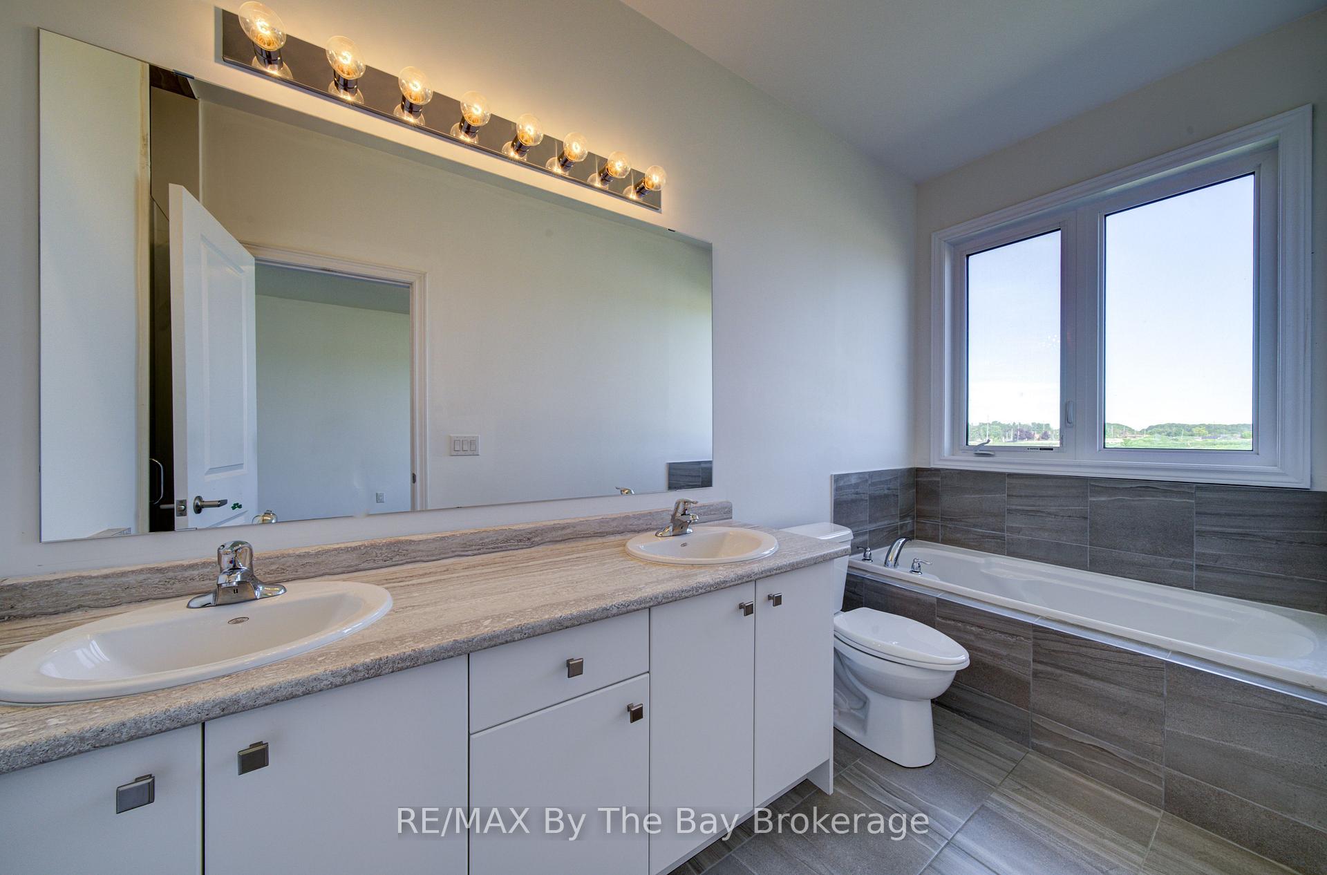 Photo 28 of 15 Union Boulevard, Wasaga Beach — HOMEH