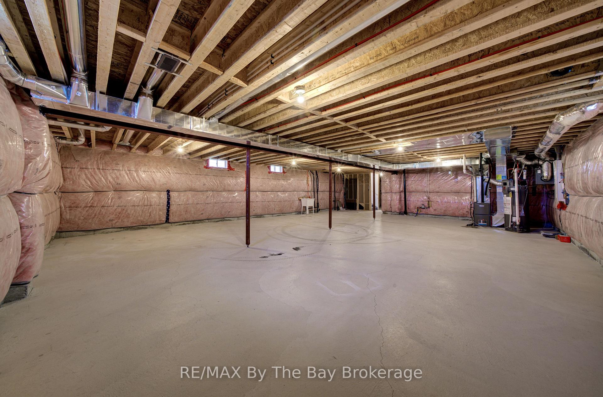 Photo 34 of 15 Union Boulevard, Wasaga Beach — HOMEH