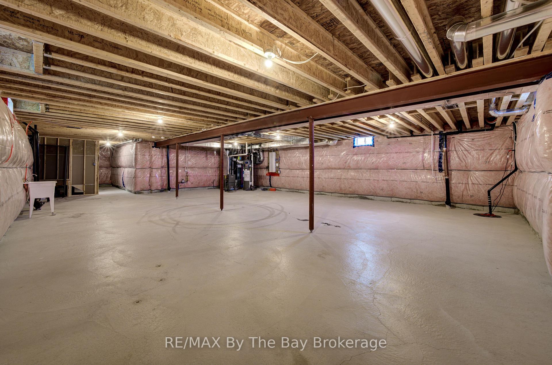 Photo 35 of 15 Union Boulevard, Wasaga Beach — HOMEH