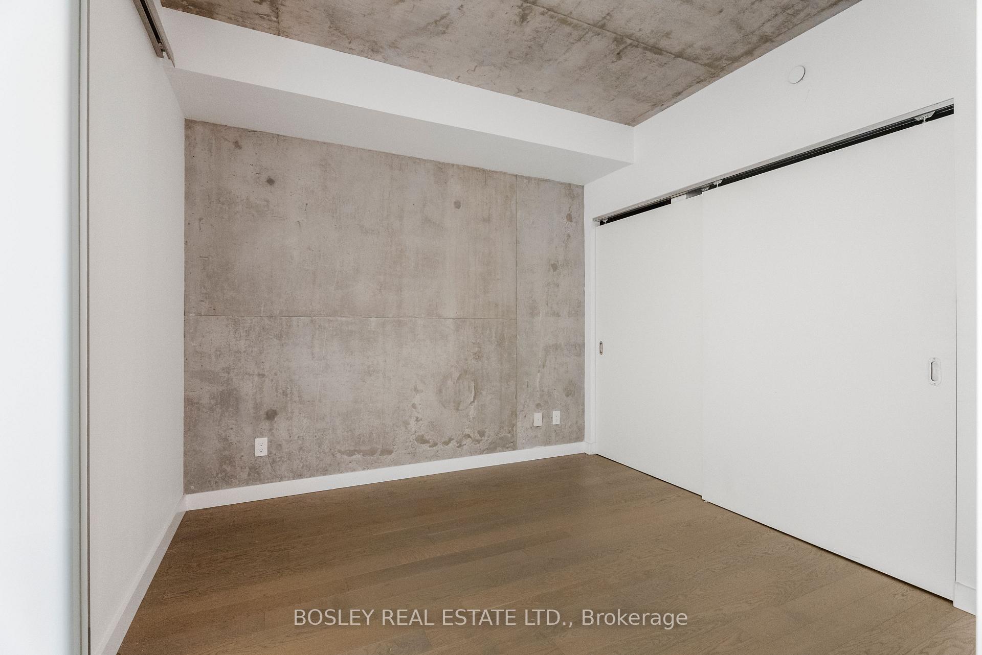 Photo 6 of Unit 1007, 111 Bathurst Street, Toronto, Waterfront Communities — HOMEH