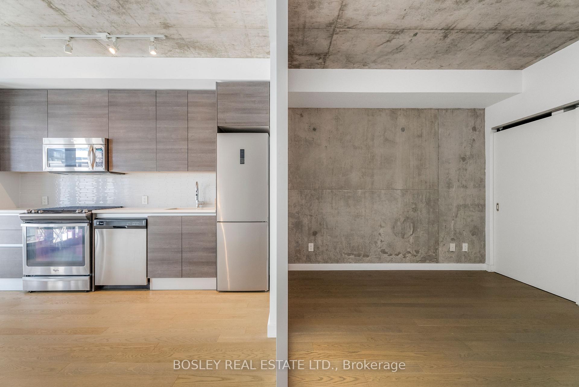 Photo 7 of Unit 1007, 111 Bathurst Street, Toronto, Waterfront Communities — HOMEH