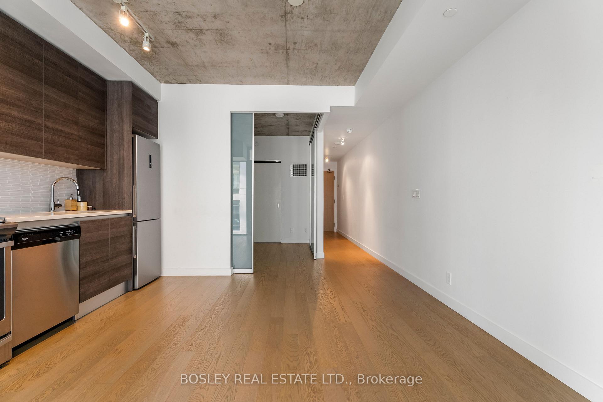 Photo 13 of Unit 1007, 111 Bathurst Street, Toronto, Waterfront Communities — HOMEH