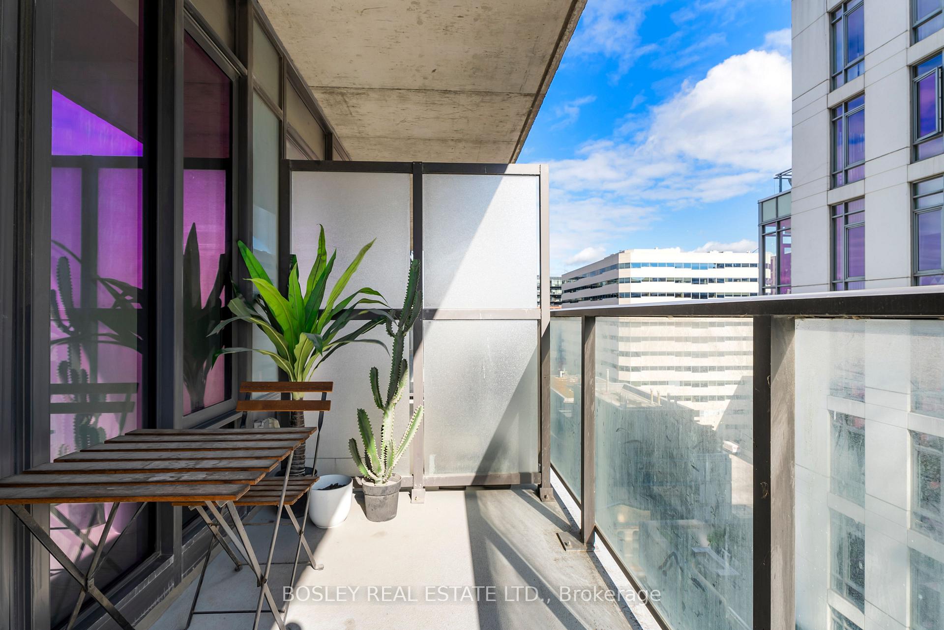 Photo 16 of Unit 1007, 111 Bathurst Street, Toronto, Waterfront Communities — HOMEH