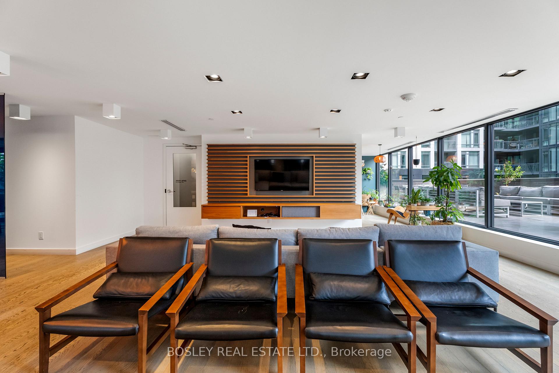 Photo 17 of Unit 1007, 111 Bathurst Street, Toronto, Waterfront Communities — HOMEH