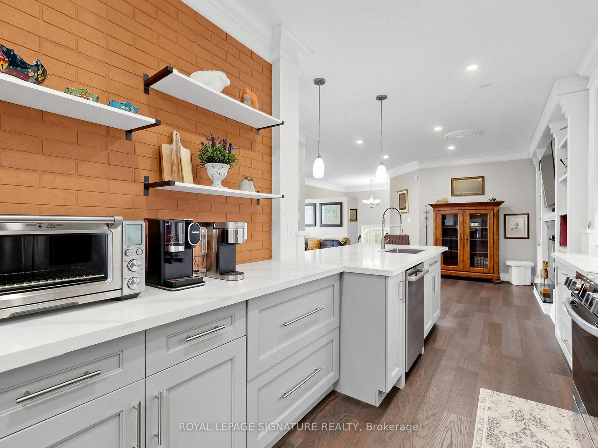 Photo 14 of 49 Kenilworth Crescent, Whitby, Brooklin — HOMEH