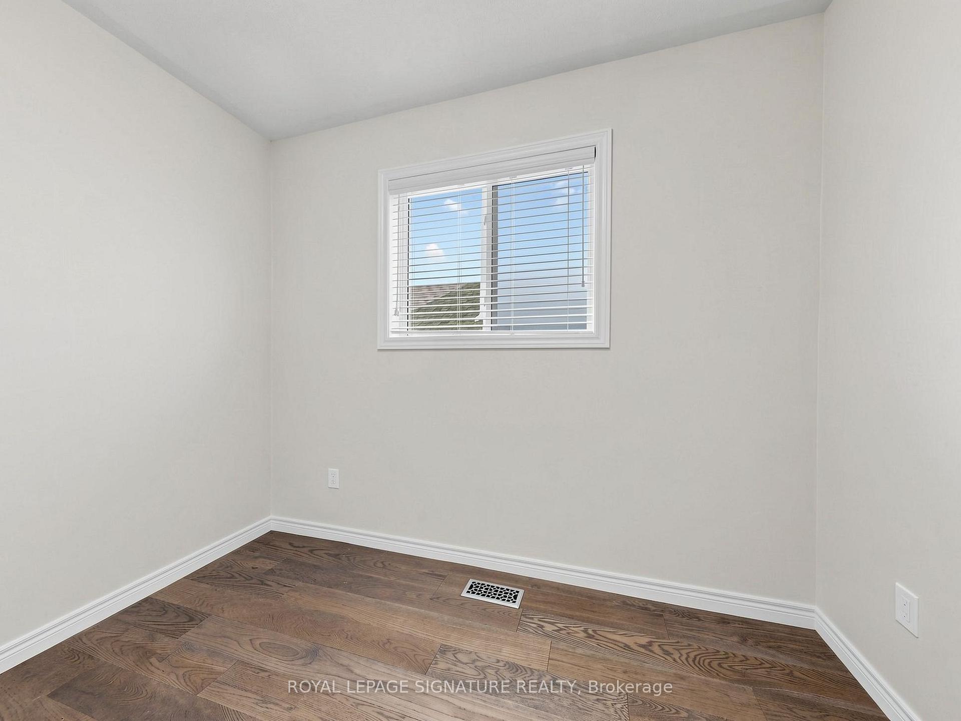 Photo 20 of 49 Kenilworth Crescent, Whitby, Brooklin — HOMEH