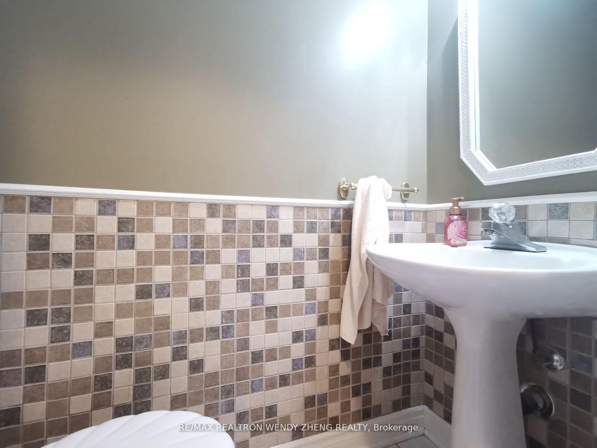 Photo 10 of 346 Chambers Crescent, Newmarket, Armitage — HOMEH