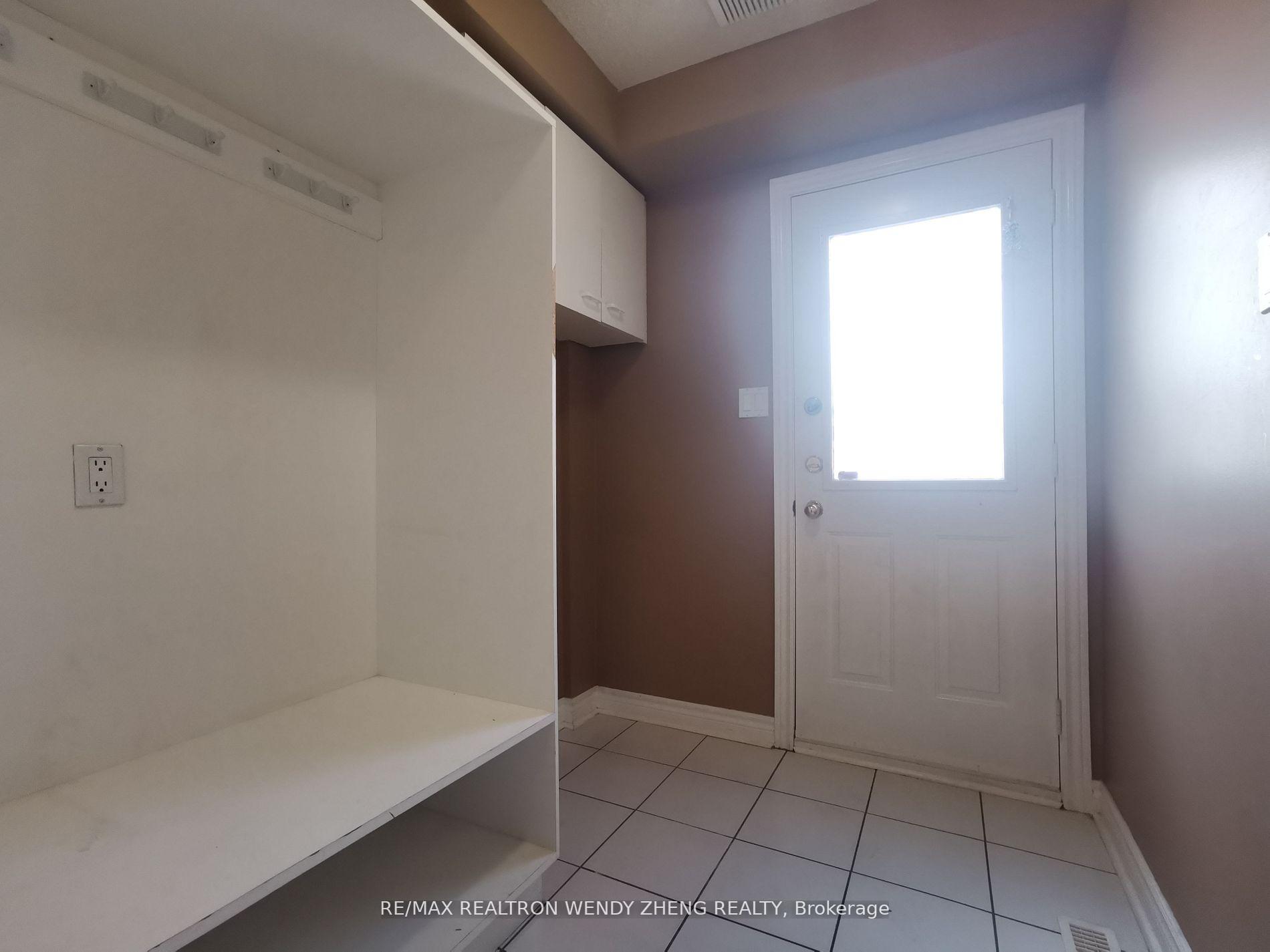 Photo 11 of 346 Chambers Crescent, Newmarket, Armitage — HOMEH