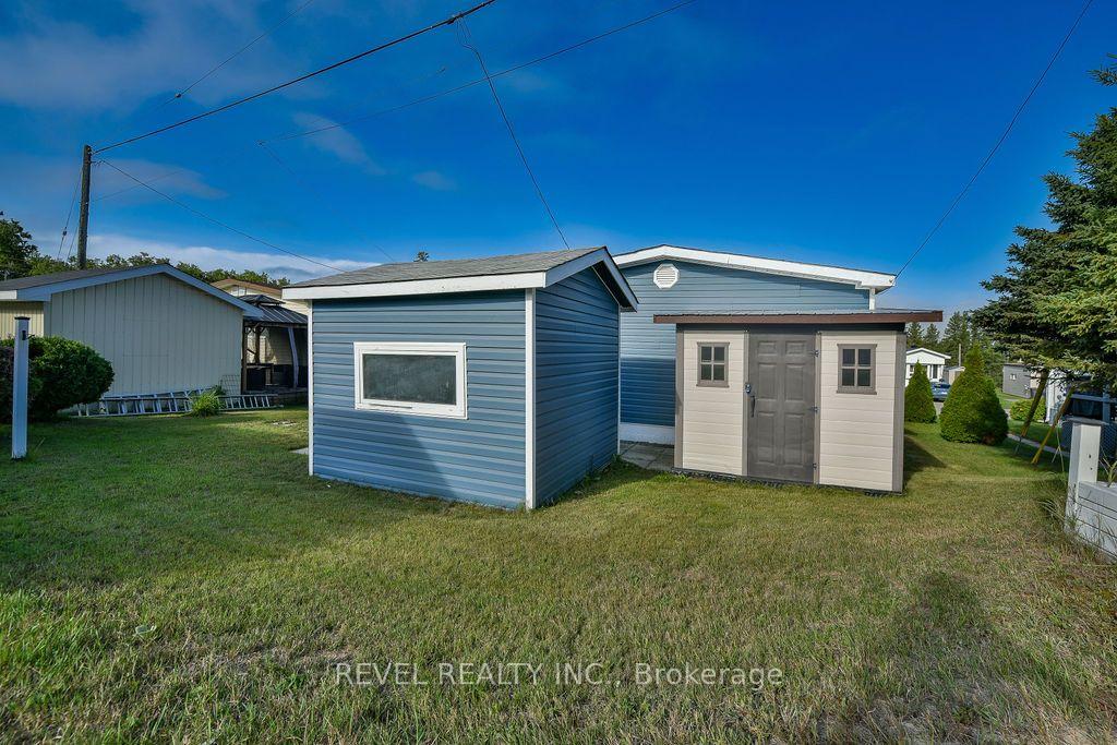 Photo 5 of 18 Grasslands Road, Timmins, TNE - Trailer Parks — HOMEH