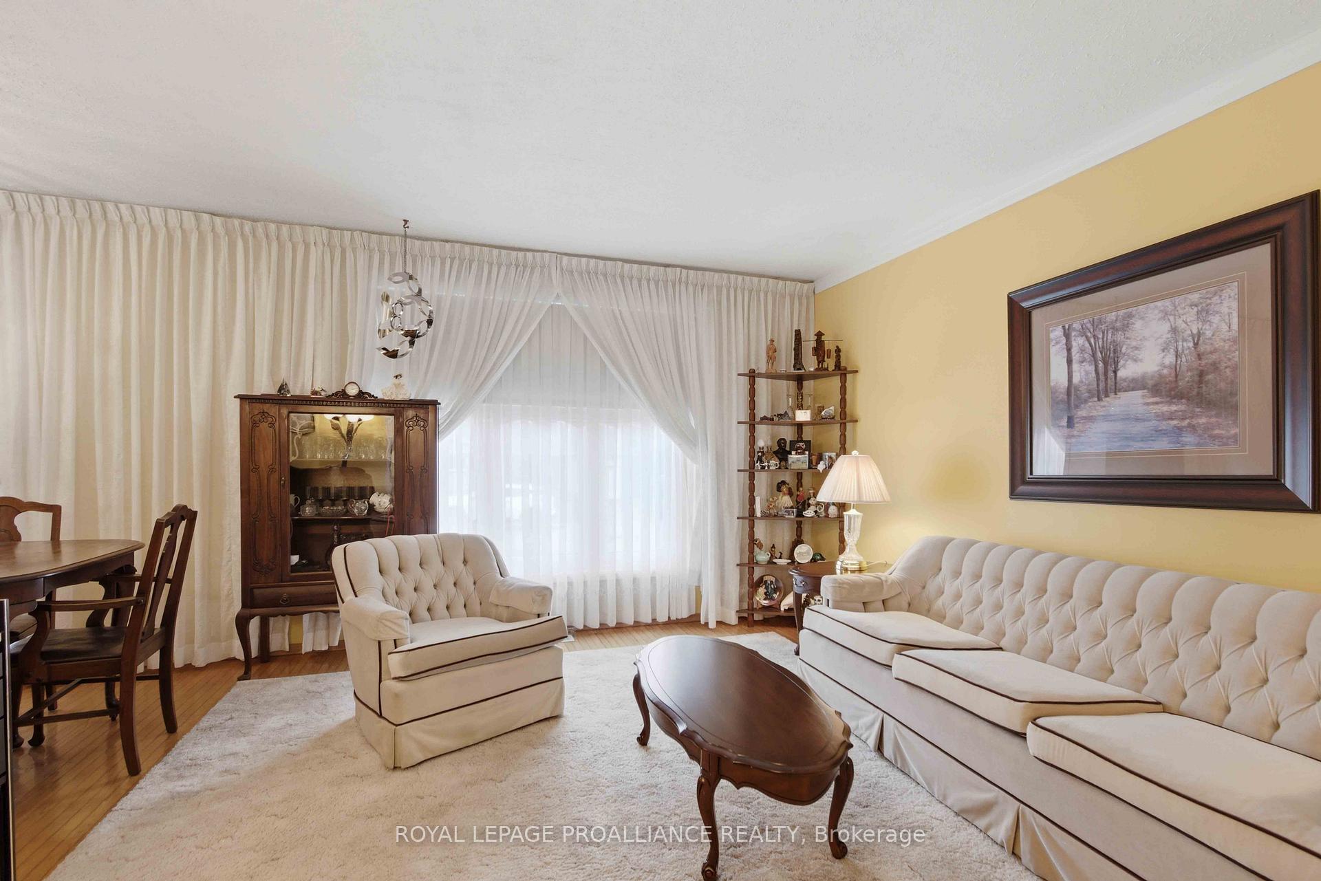 Photo 8 of 21 Miron Road, Quinte West, Trenton Ward — HOMEH