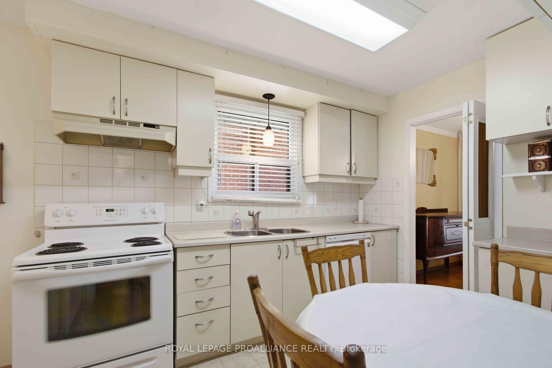 Photo 17 of 21 Miron Road, Quinte West, Trenton Ward — HOMEH