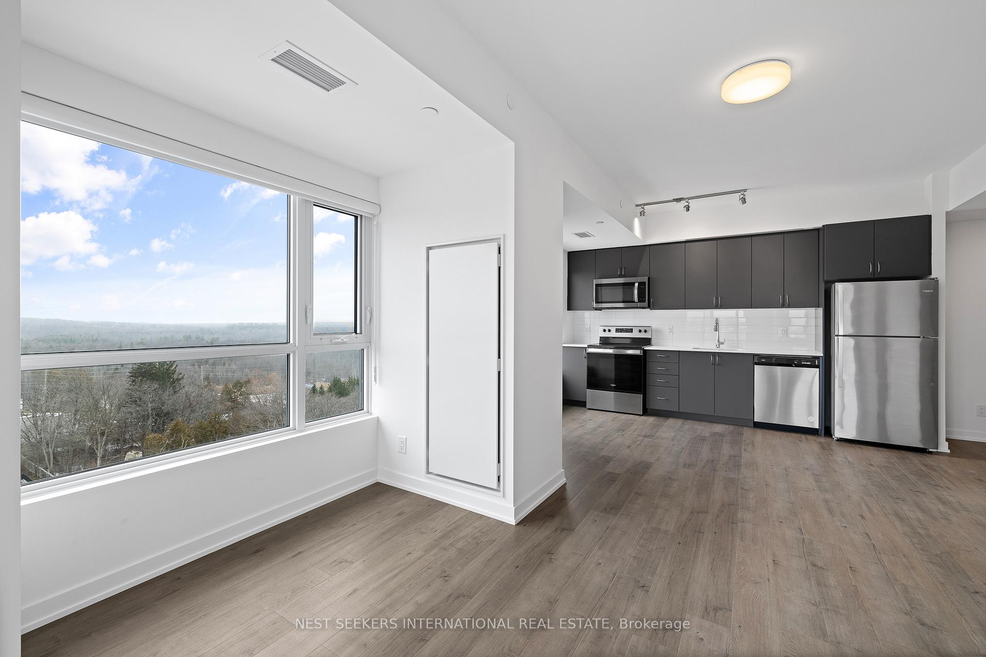 Photo 10 of Unit 1001, 56 Lakeside Terrace, Barrie, Little Lake — HOMEH