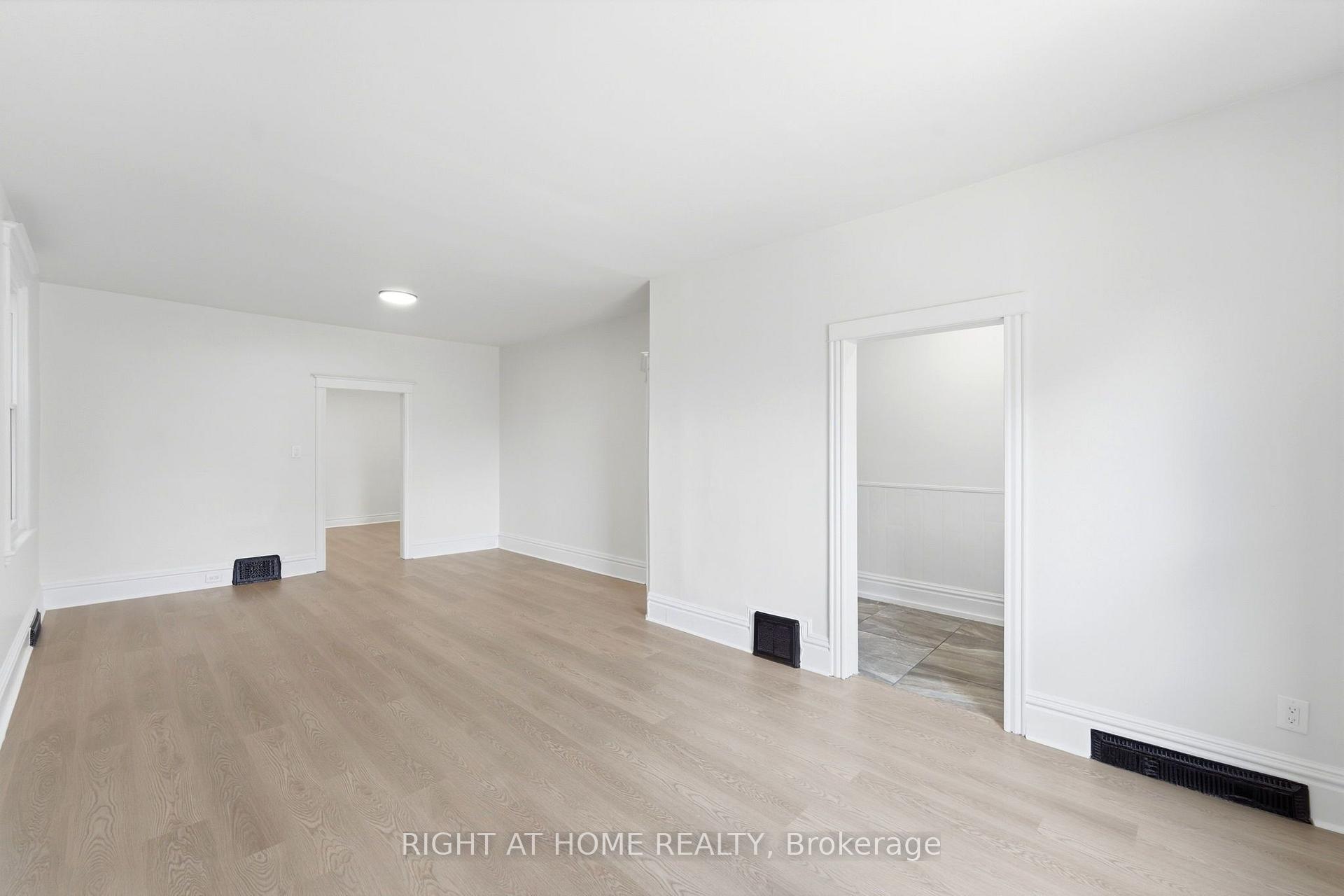 Photo 7 of 522 Cannon Street E, Hamilton, Gibson — HOMEH