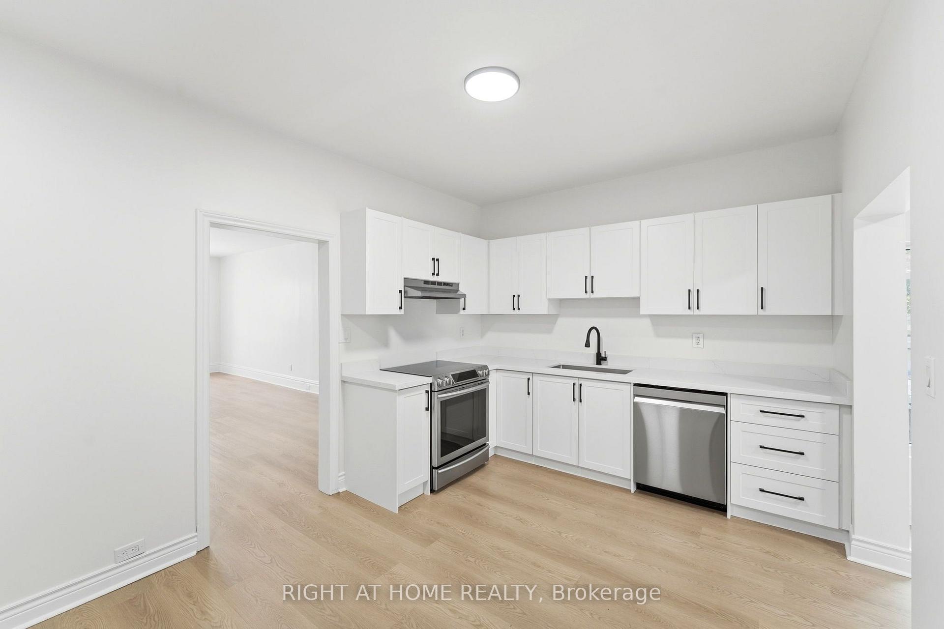 Photo 11 of 522 Cannon Street E, Hamilton, Gibson — HOMEH