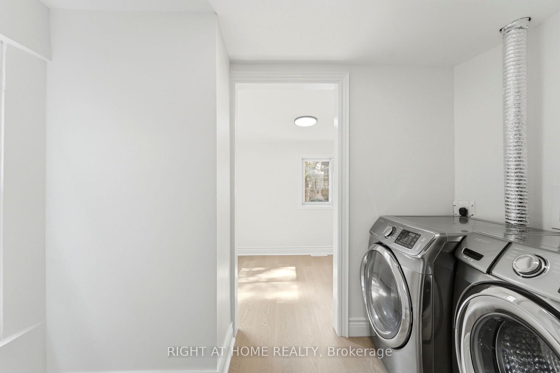 Photo 14 of 522 Cannon Street E, Hamilton, Gibson — HOMEH