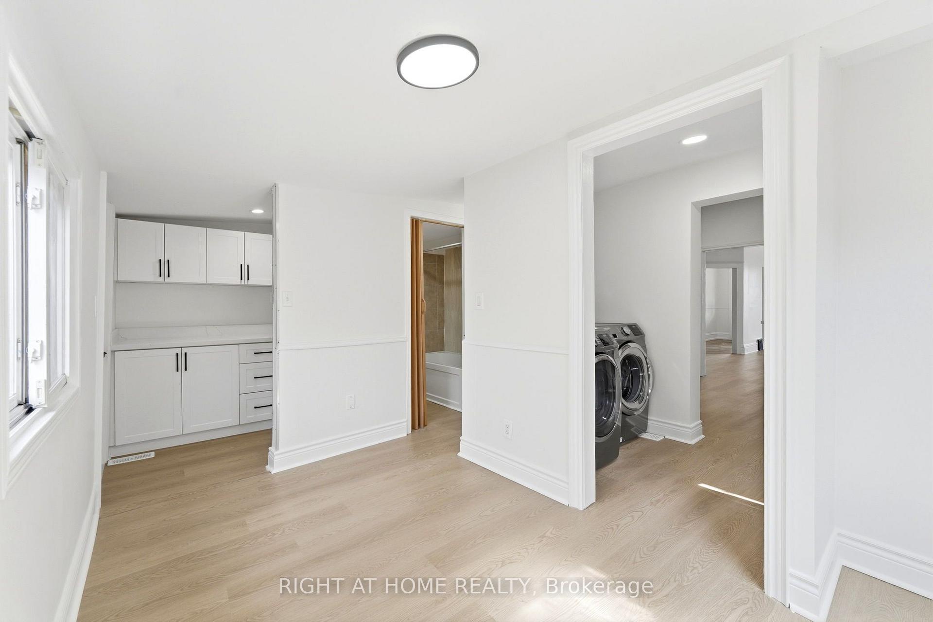 Photo 15 of 522 Cannon Street E, Hamilton, Gibson — HOMEH