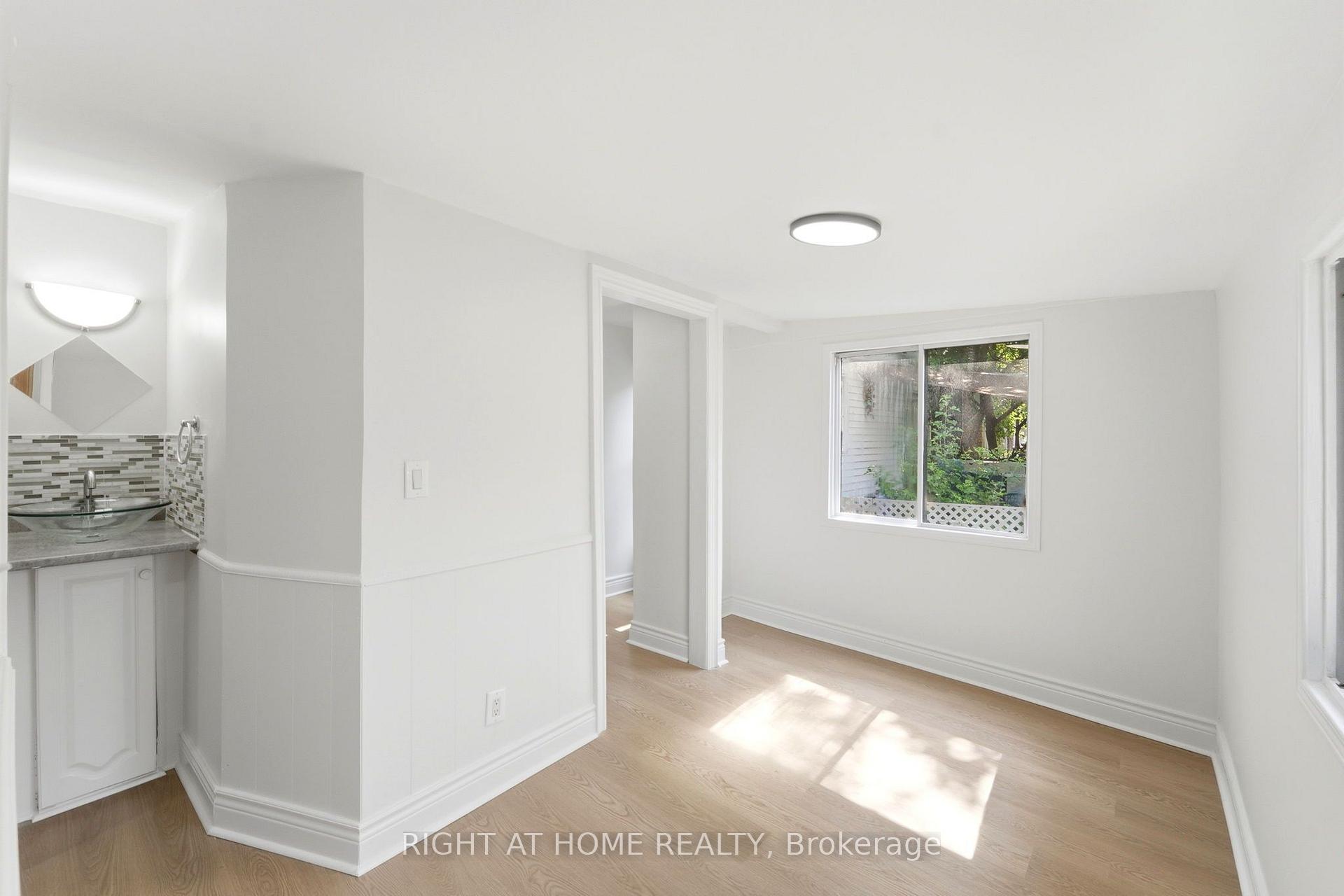 Photo 18 of 522 Cannon Street E, Hamilton, Gibson — HOMEH