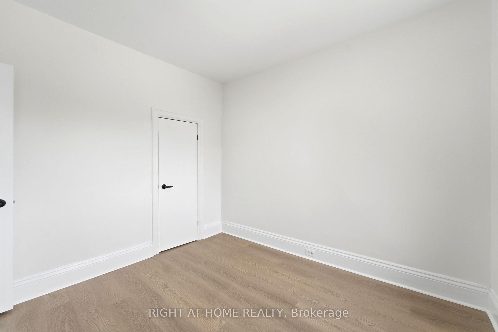 Photo 23 of 522 Cannon Street E, Hamilton, Gibson — HOMEH