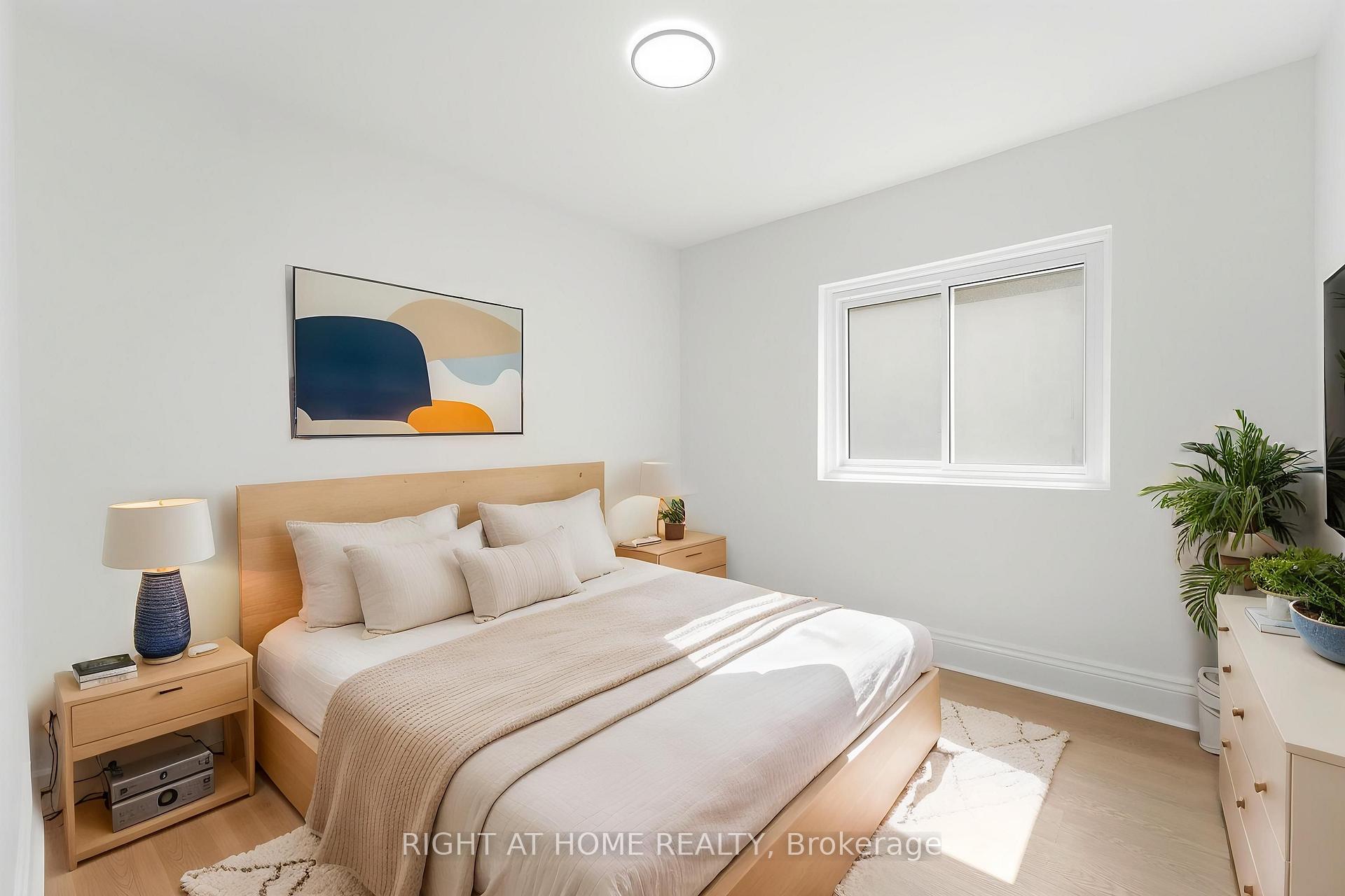 Photo 25 of 522 Cannon Street E, Hamilton, Gibson — HOMEH