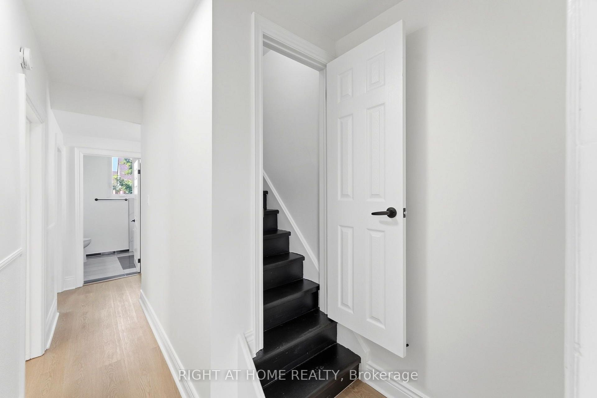 Photo 35 of 522 Cannon Street E, Hamilton, Gibson — HOMEH