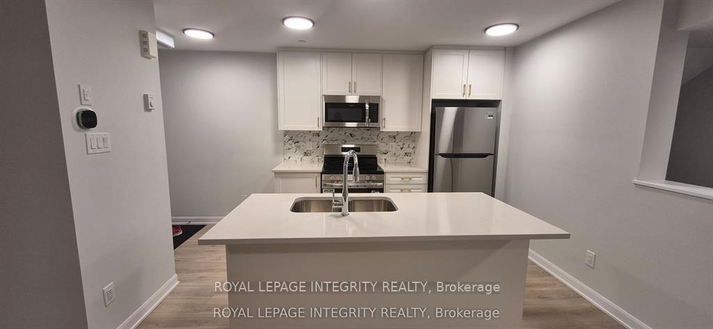 Photo 2 of 401 Glenroy Gilbert Drive, Ottawa, Barrhaven - Strandherd — HOMEH