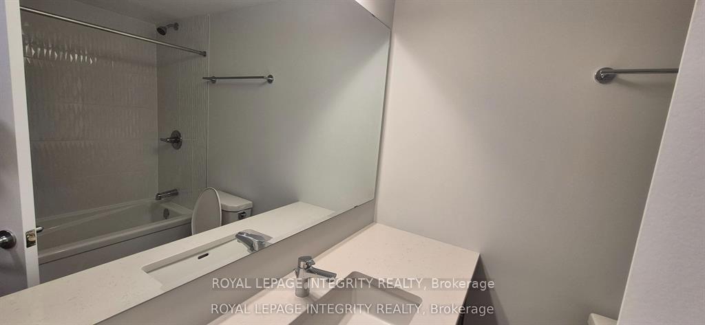 Photo 13 of 401 Glenroy Gilbert Drive, Ottawa, Barrhaven - Strandherd — HOMEH