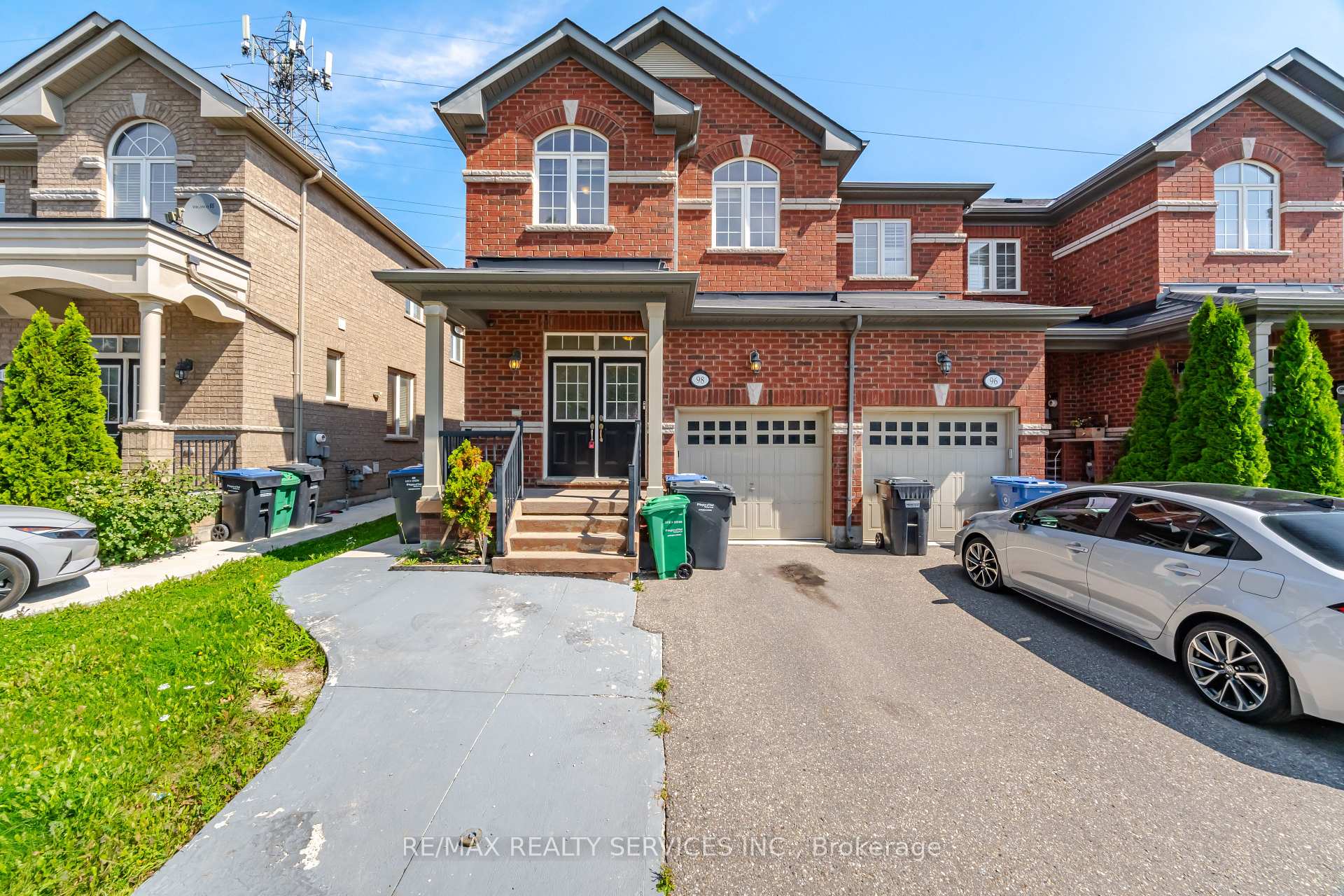 Photo 1 of 98 Teal Crest Circle, Brampton, Credit Valley — HOMEH