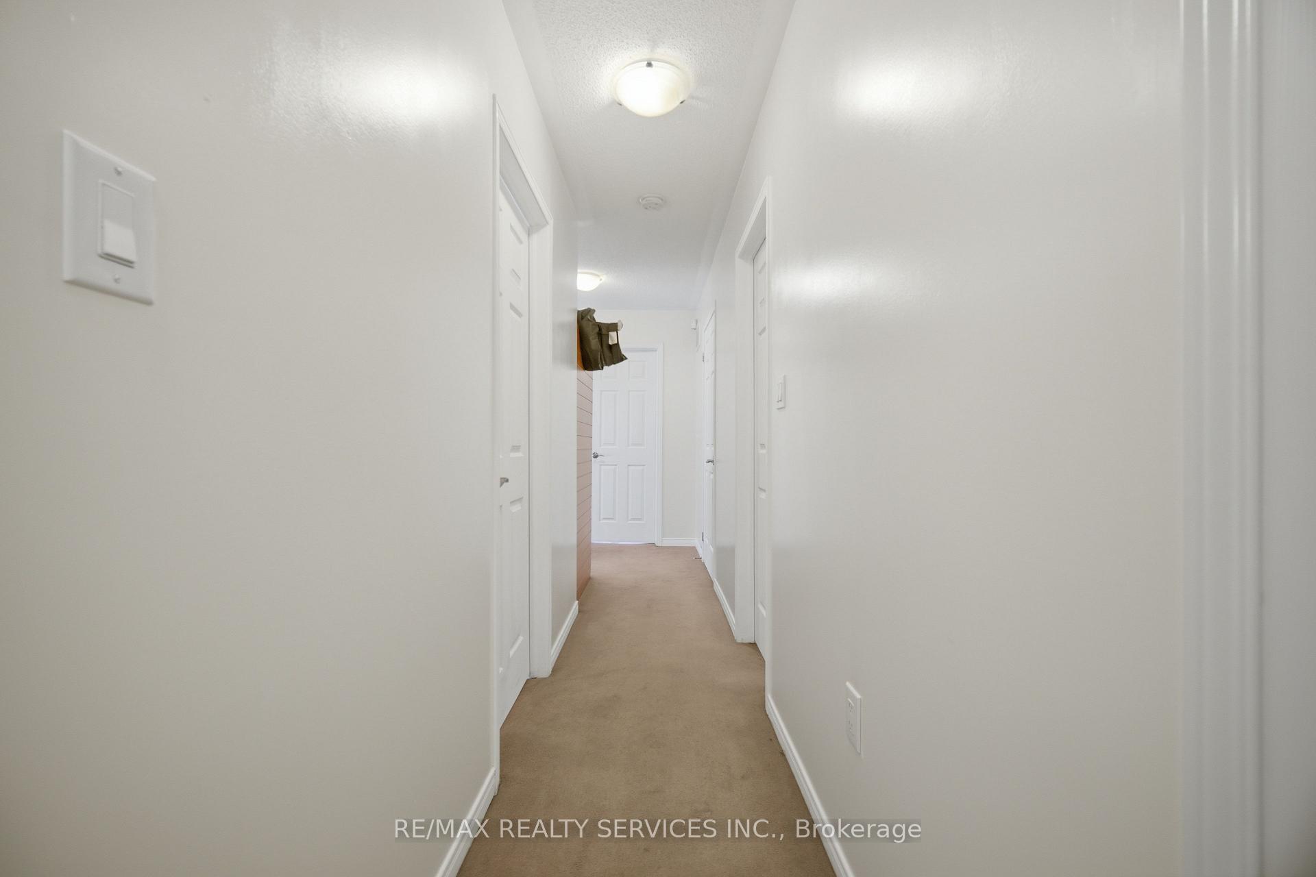 Photo 19 of 98 Teal Crest Circle, Brampton, Credit Valley — HOMEH