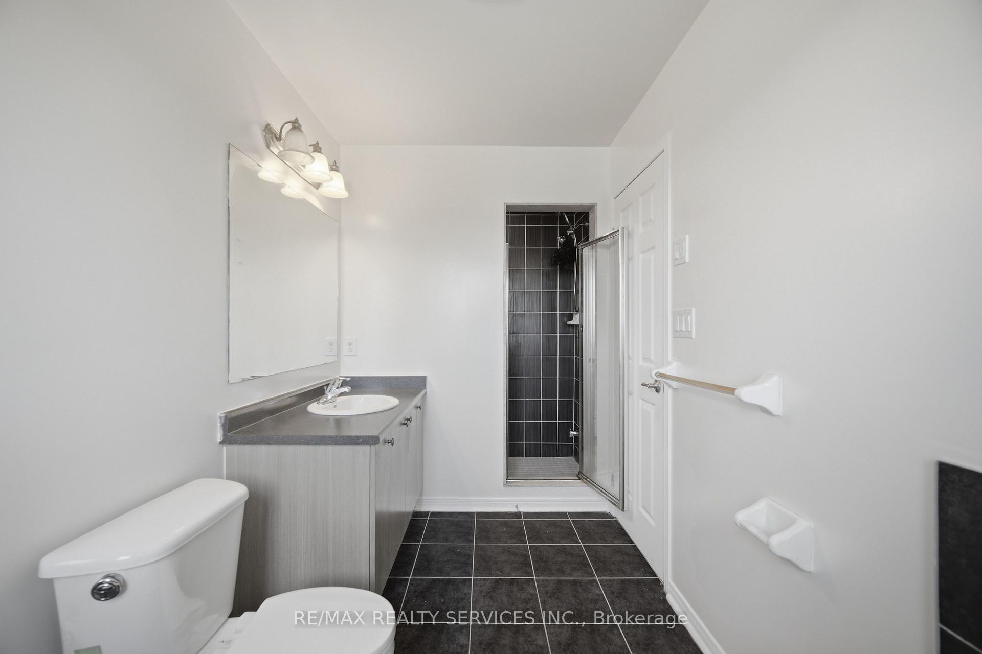 Photo 24 of 98 Teal Crest Circle, Brampton, Credit Valley — HOMEH