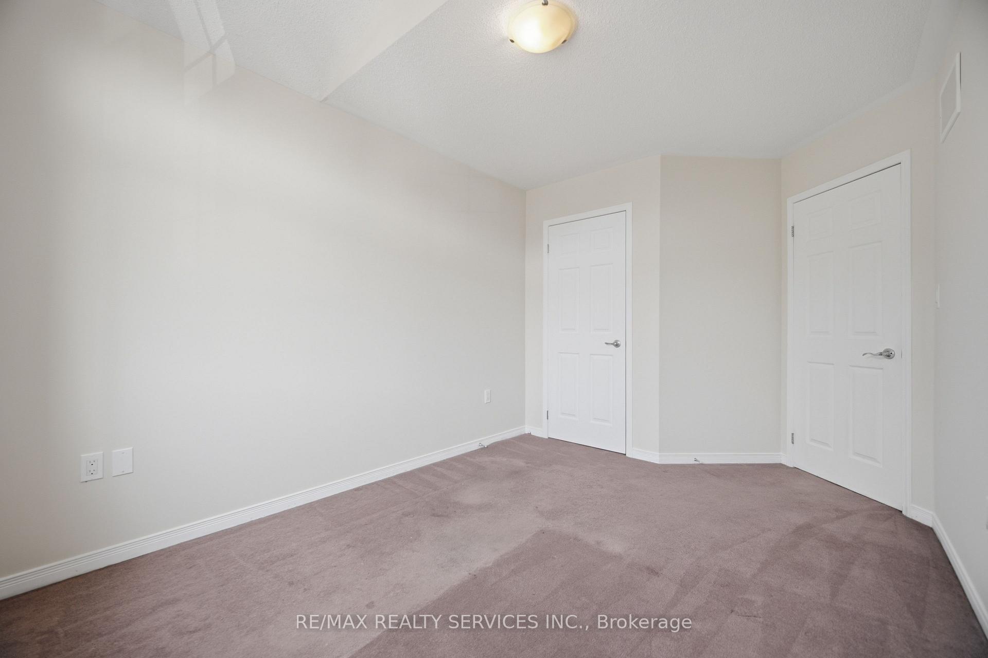 Photo 26 of 98 Teal Crest Circle, Brampton, Credit Valley — HOMEH