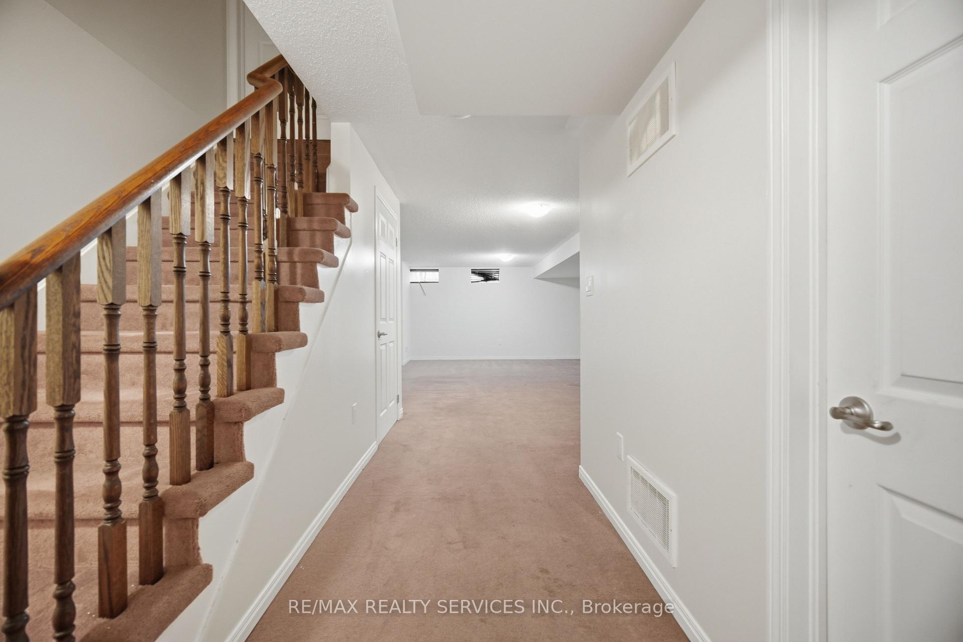 Photo 34 of 98 Teal Crest Circle, Brampton, Credit Valley — HOMEH