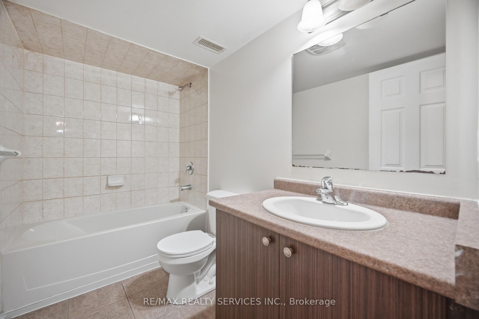 Photo 40 of 98 Teal Crest Circle, Brampton, Credit Valley — HOMEH