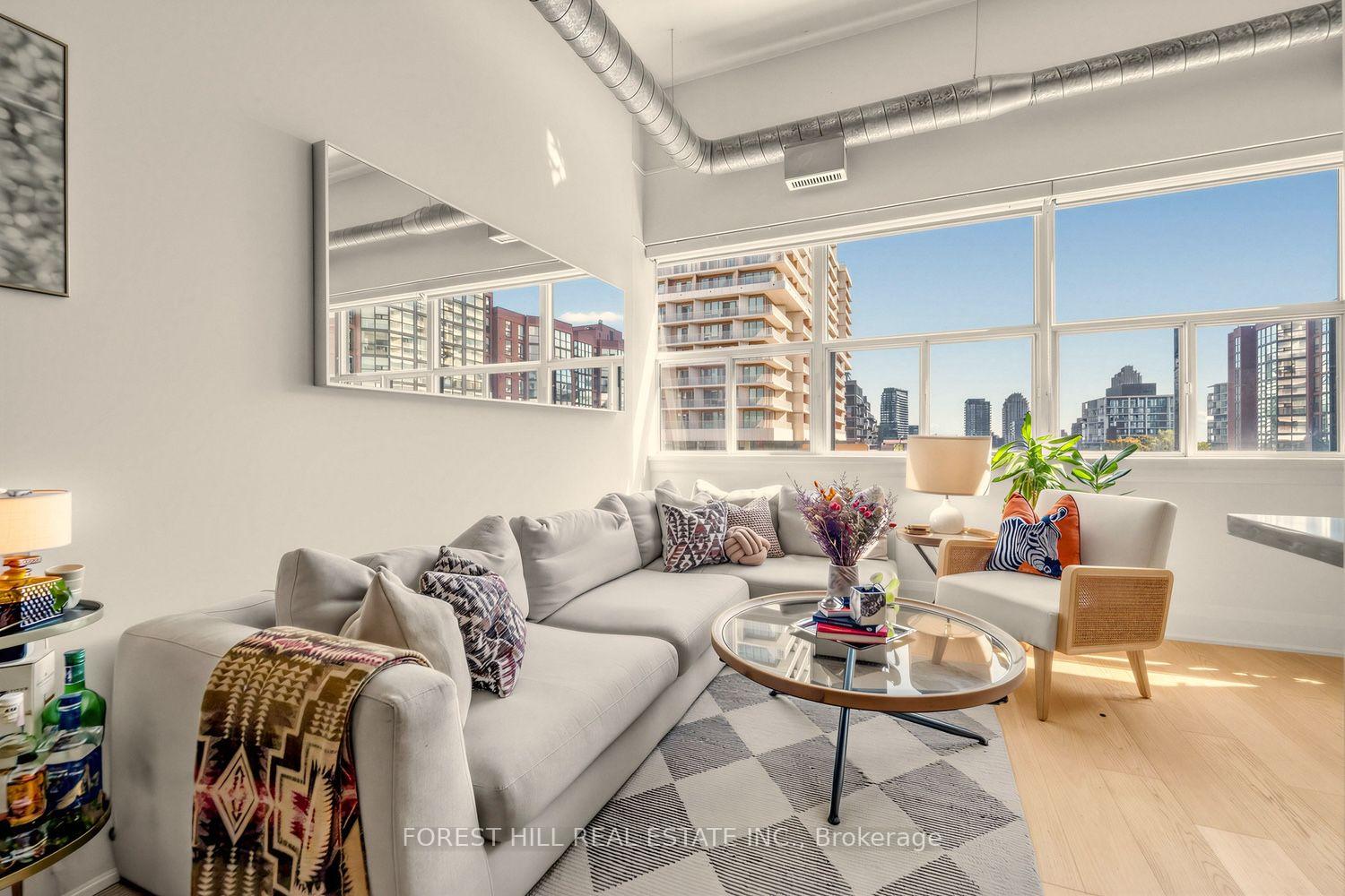 Photo 4 of Unit 518, 700 King Street W, Toronto, Niagara — HOMEH