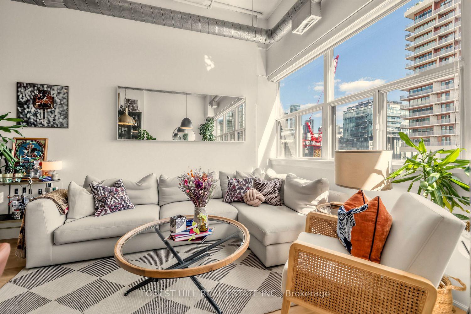 Photo 5 of Unit 518, 700 King Street W, Toronto, Niagara — HOMEH