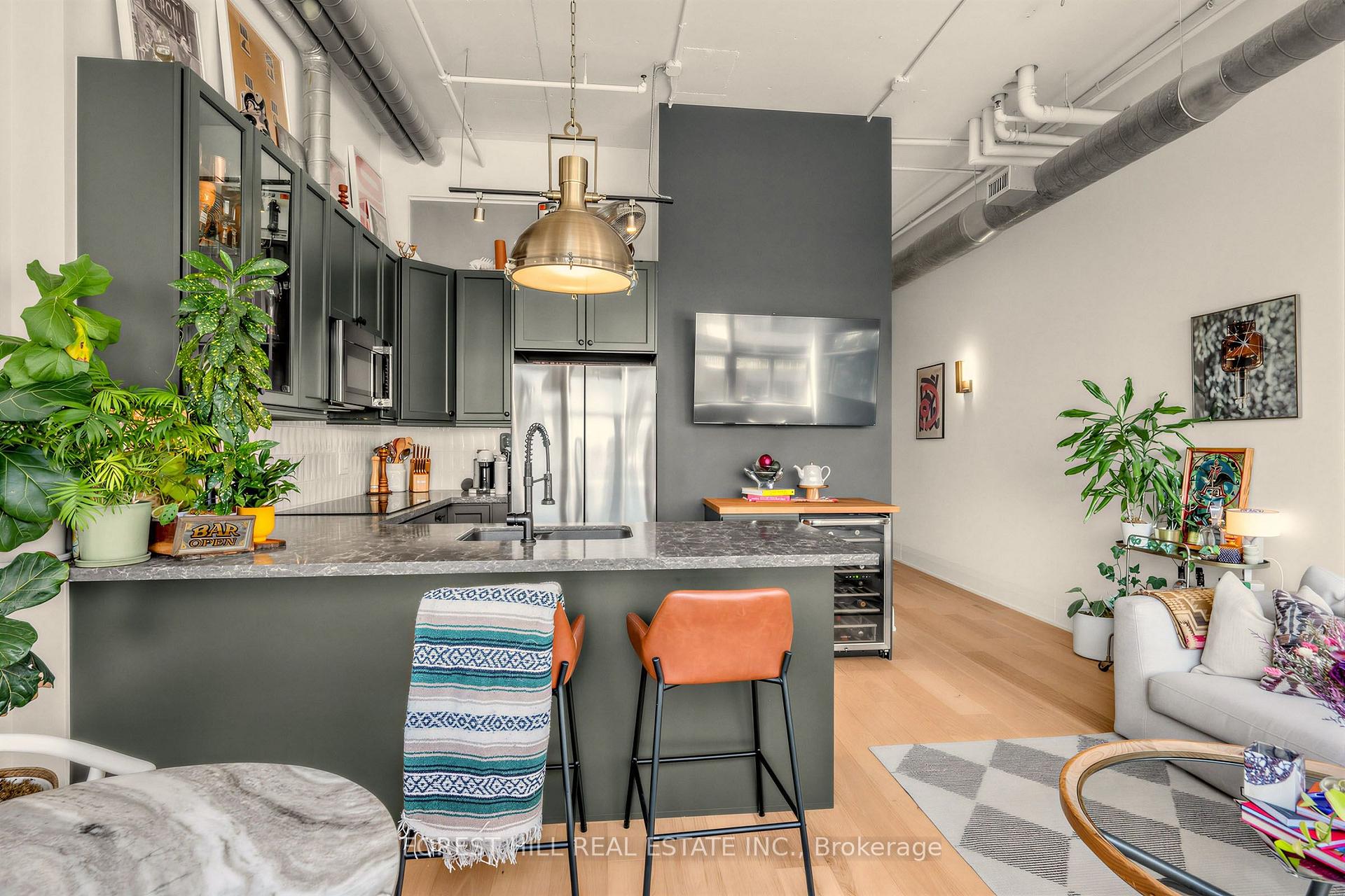 Photo 8 of Unit 518, 700 King Street W, Toronto, Niagara — HOMEH