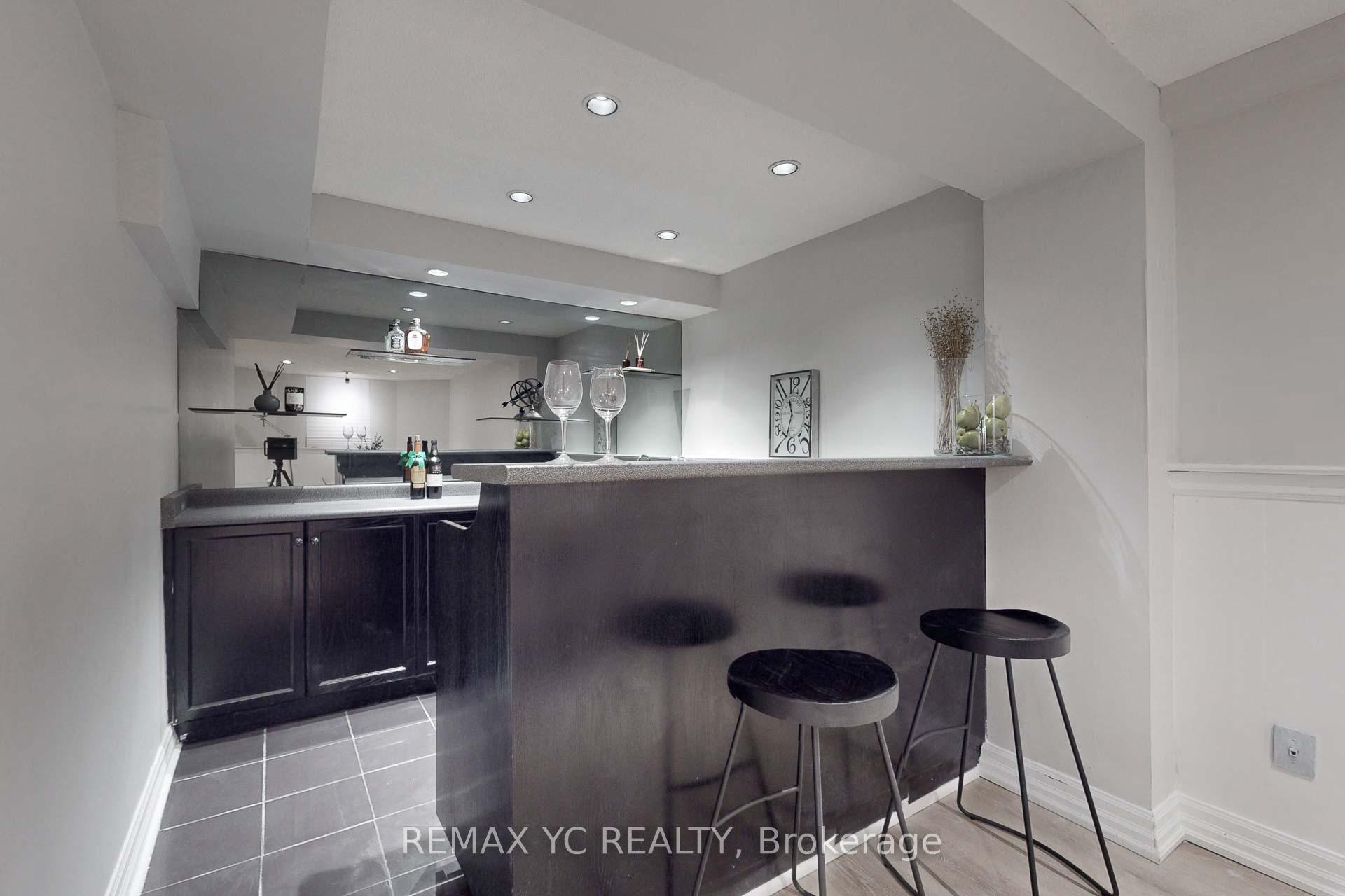 Photo 8 of Unit Lower, 4 Theobalds Circle, Richmond Hill, Mill Pond — HOMEH