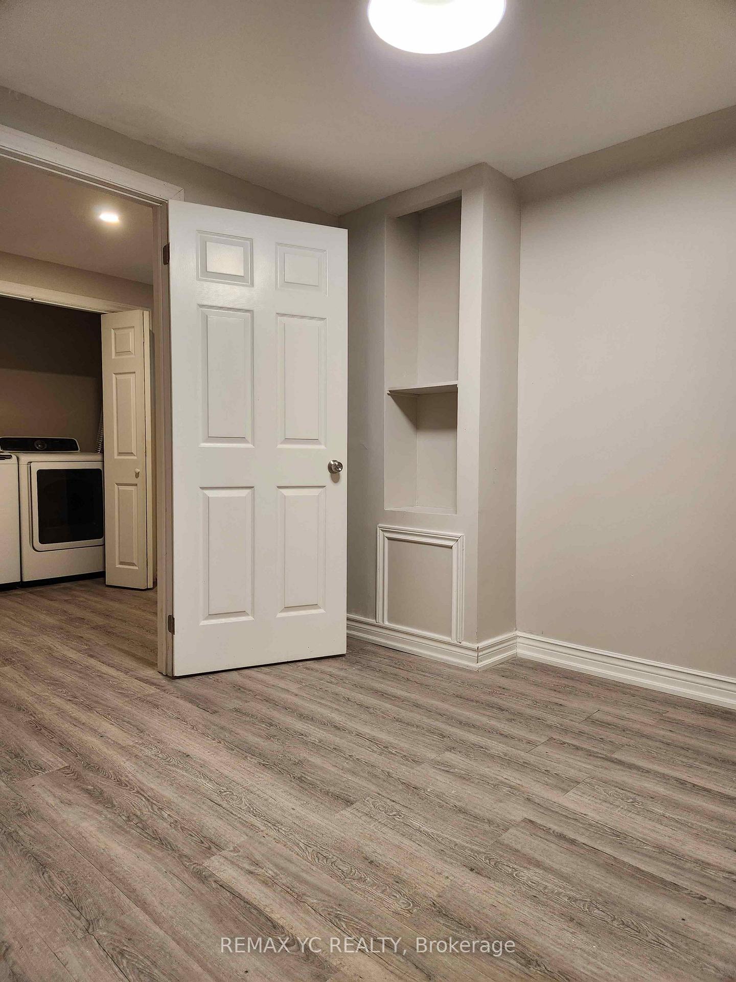 Photo 11 of Unit Lower, 4 Theobalds Circle, Richmond Hill, Mill Pond — HOMEH