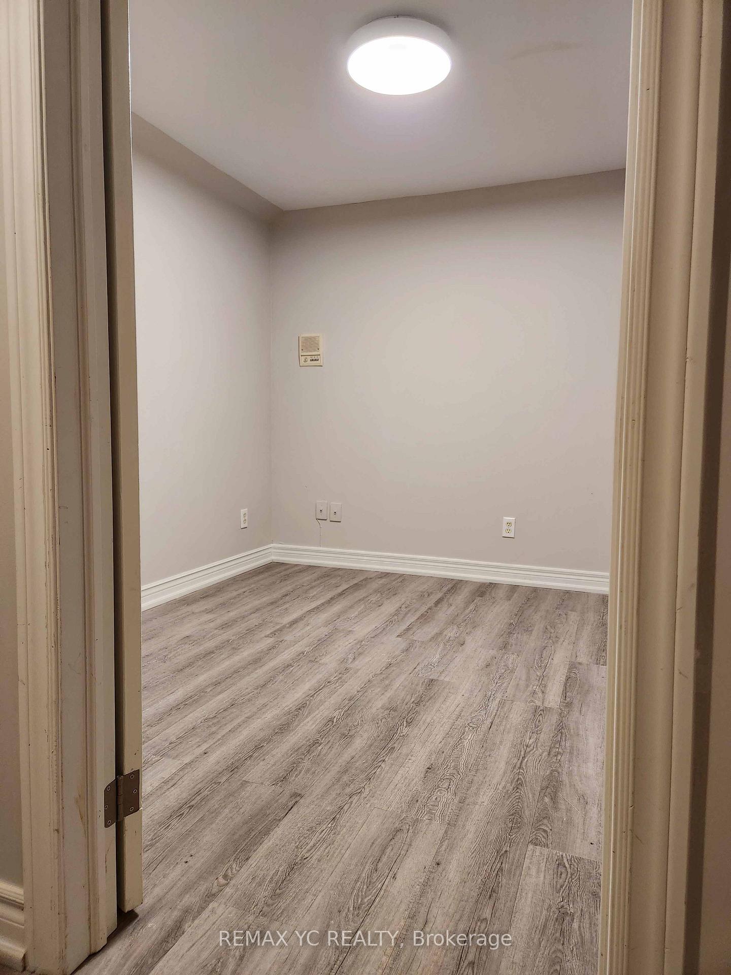 Photo 13 of Unit Lower, 4 Theobalds Circle, Richmond Hill, Mill Pond — HOMEH