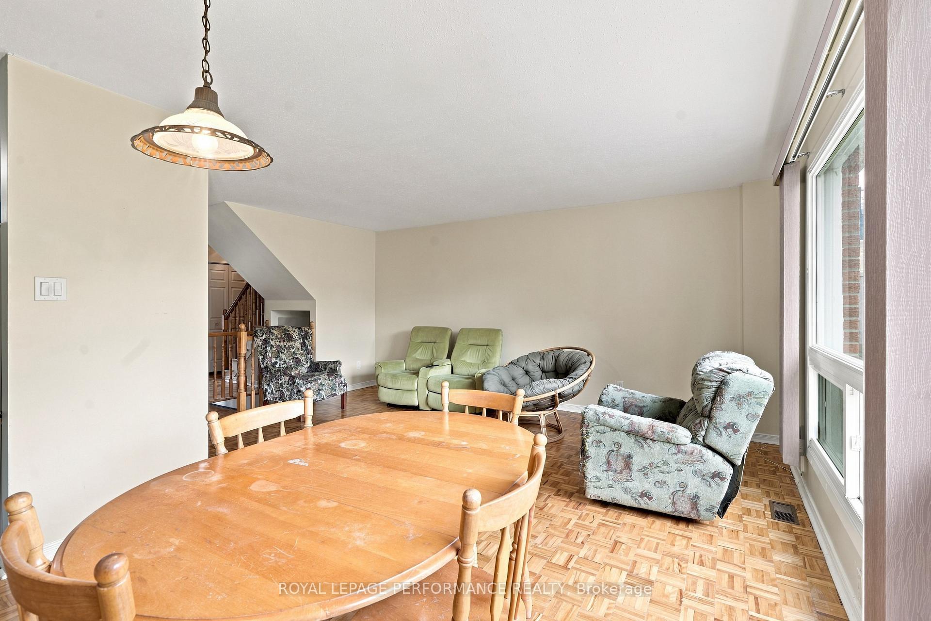 Photo 7 of Unit 94, 249 Romulus Private, Ottawa, Carson Meadows — HOMEH